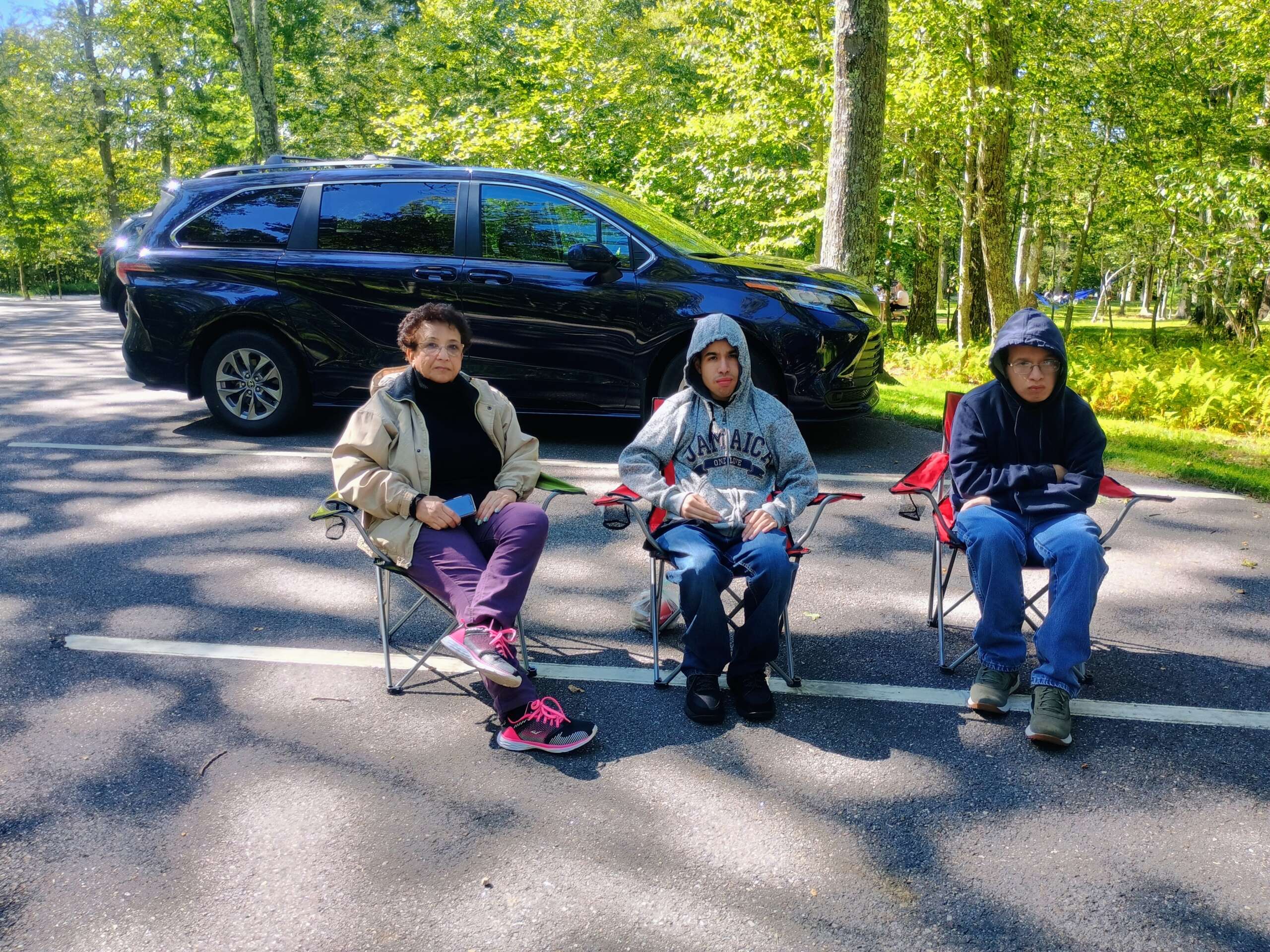 Sábado en la Naturaleza Mayo 2 de 2026: Un Día de Gratitud y Familia en Virginia, USA